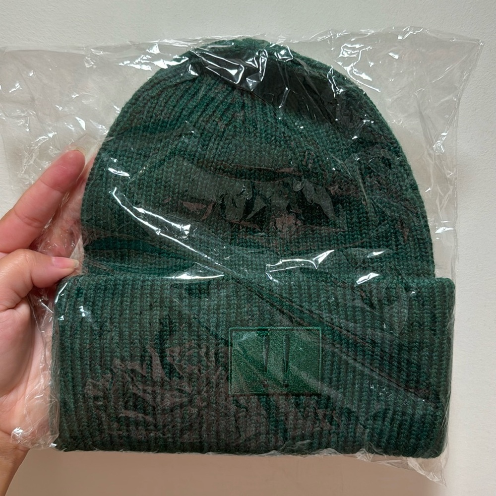 Roller Rabbit Green Beanie NEW
